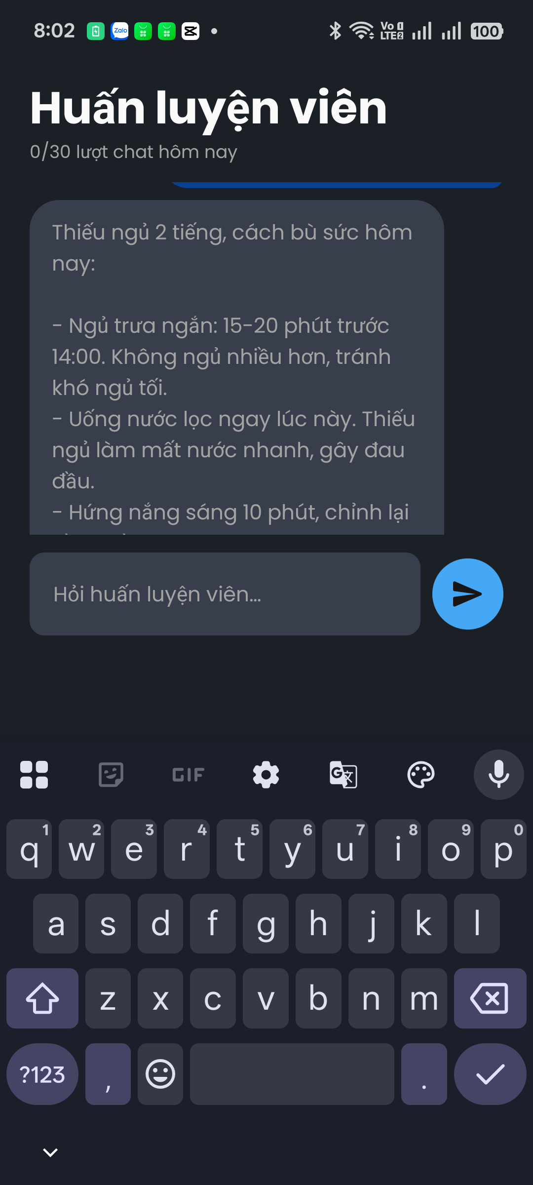 AI coach screen answering in Vietnamese